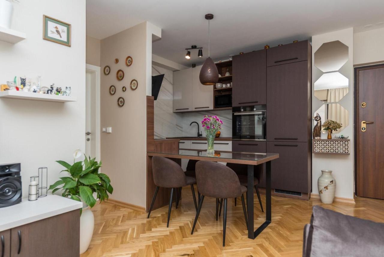 Chic Apartment Zoja Near Beach With Free Parking Макарська Екстер'єр фото